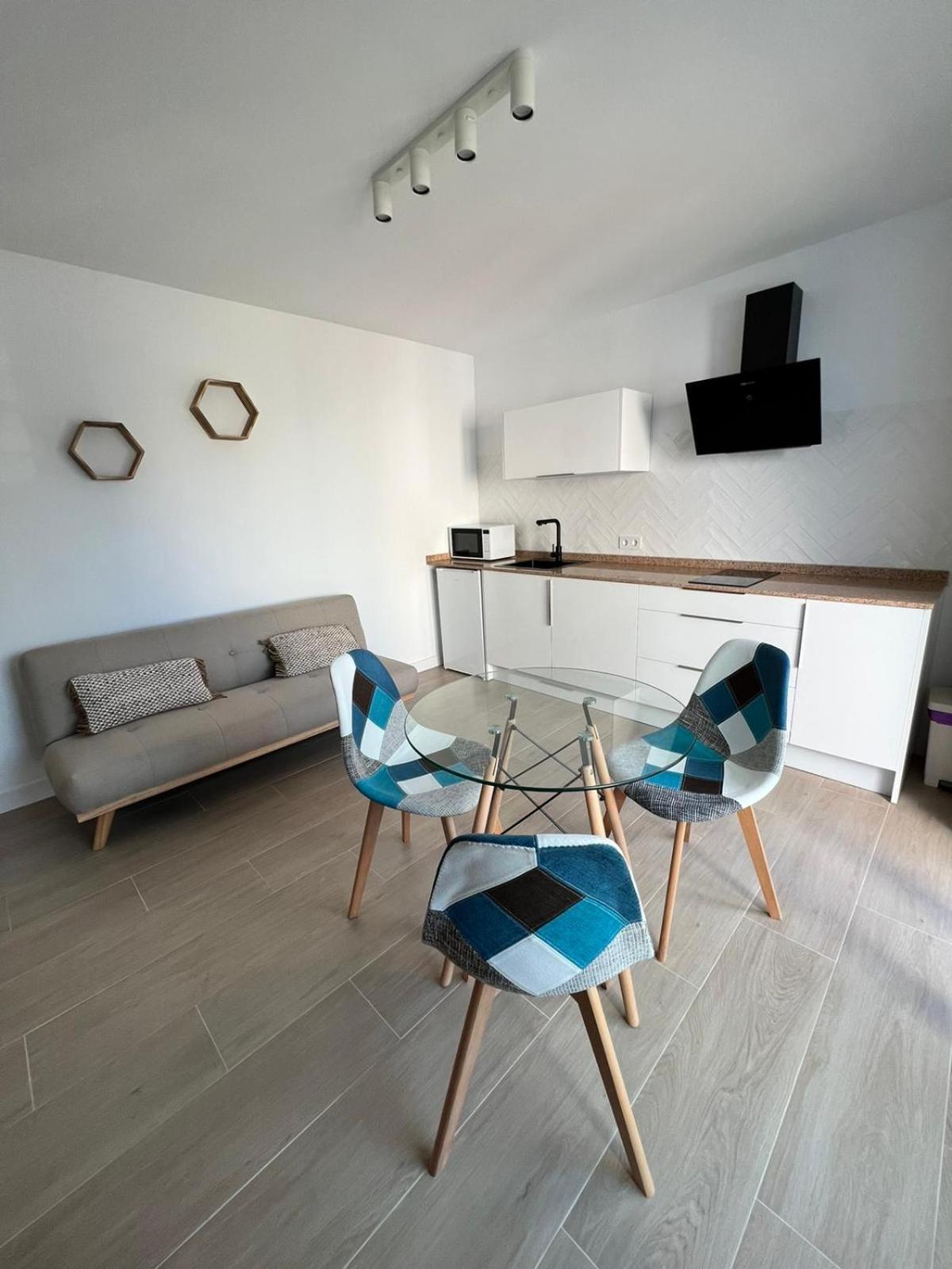 Apartamentos Buganvilla Roquetas De Mar Room photo